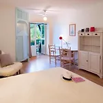 Le Domaine Du Levant Tatil parkı
