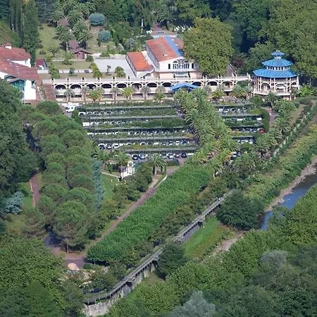 Le Domaine Du Levant Tatil parkı 3*